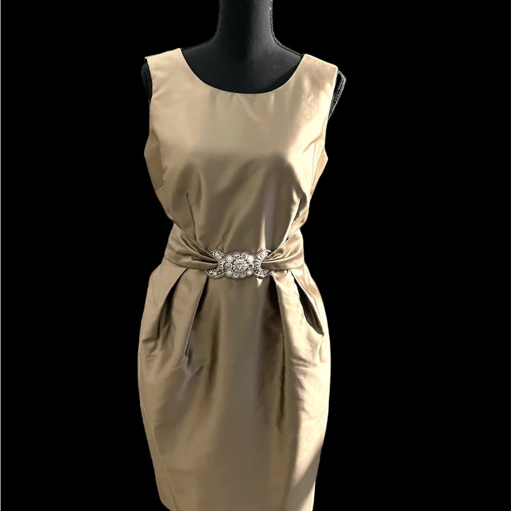 Alex Evenings cocktail dress, gold,sleeveless. Lined. Worn x 1 @family wedding.
